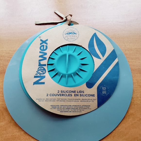Norwex Other - Norwex Silicone Lids Set in Blue & Gray